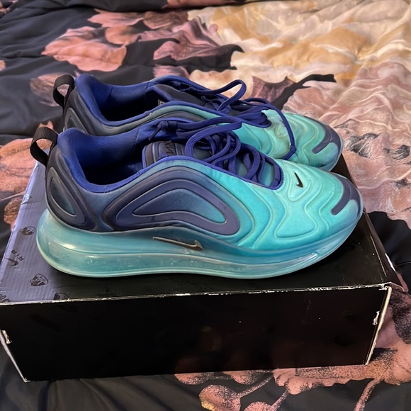 Air max 720 - Picture 4 of 4